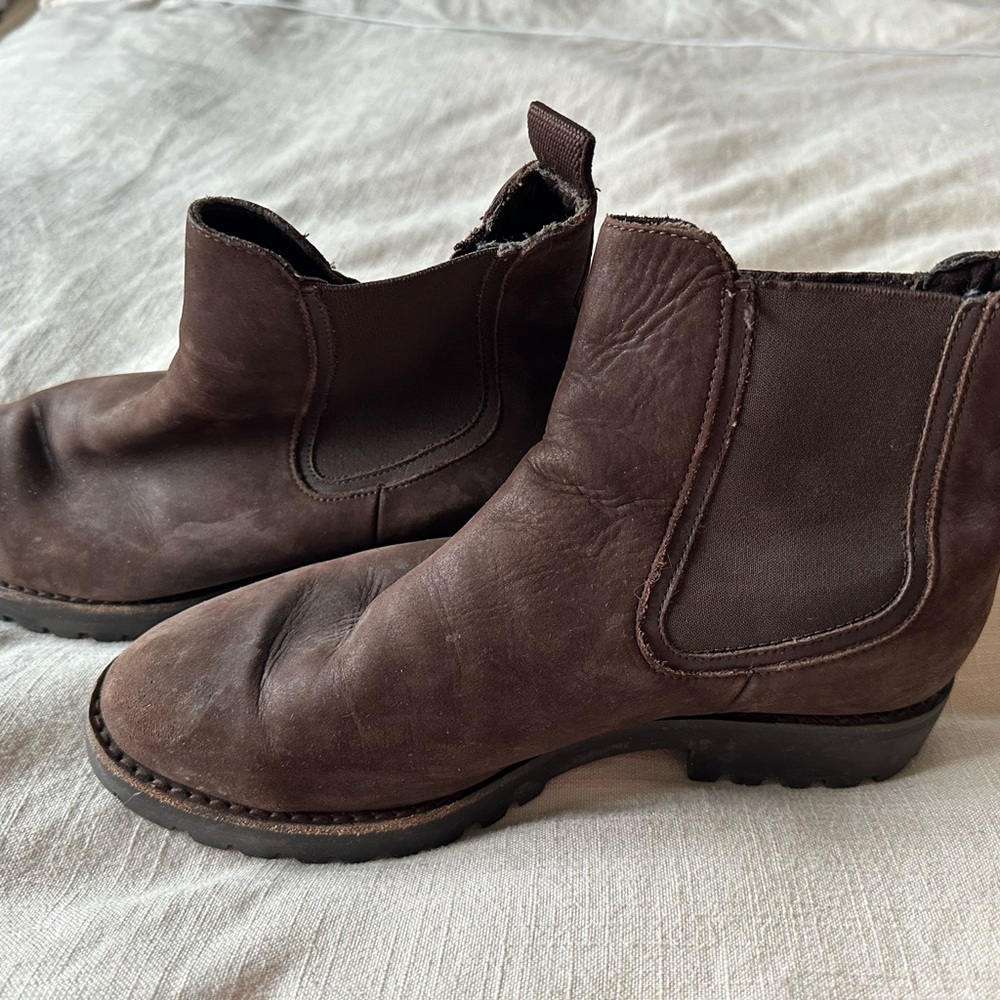 Women’s Brown Leather Chelsea Boots